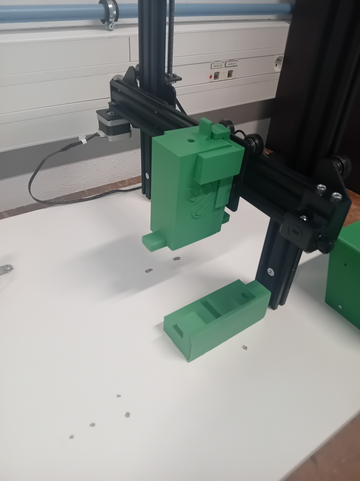 Boîtier / support écran